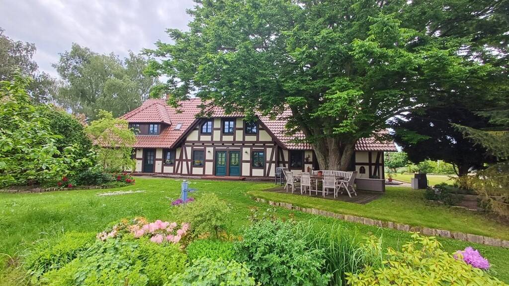 Mehrfamilienhaus zum Kauf 2.000.000 € 20 Zimmer 400 m² 5.319 m² Grundstück Teschenhagen Sehlen / Teschenhagen 18528