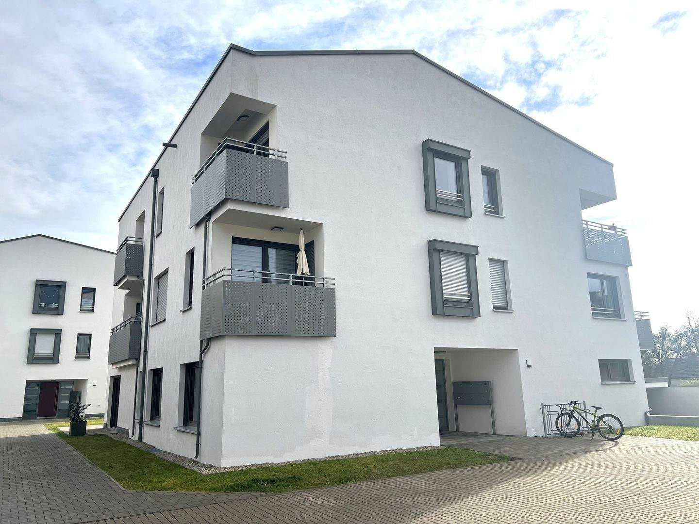 Immobilie in Dormitz - Freie Dreizimmer-Erdgeschoss-Wohnung mit eigener Terrasse in attraktiver Lage - Bild 1