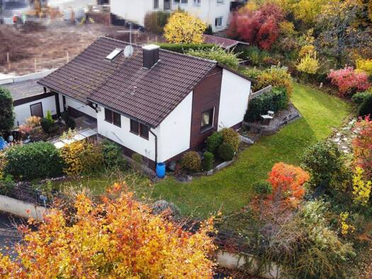 Bungalow zum Kauf 470.000 € 3 Zimmer 72 m² 616 m² Grundstück frei ab sofort Röttenbach 91341
