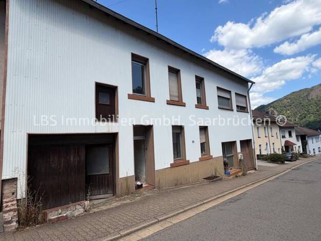 Mehrfamilienhaus zum Kauf 52.500 € 7 Zimmer 188 m² 786 m² Grundstück Saarhölzbach Mettlach 66693
