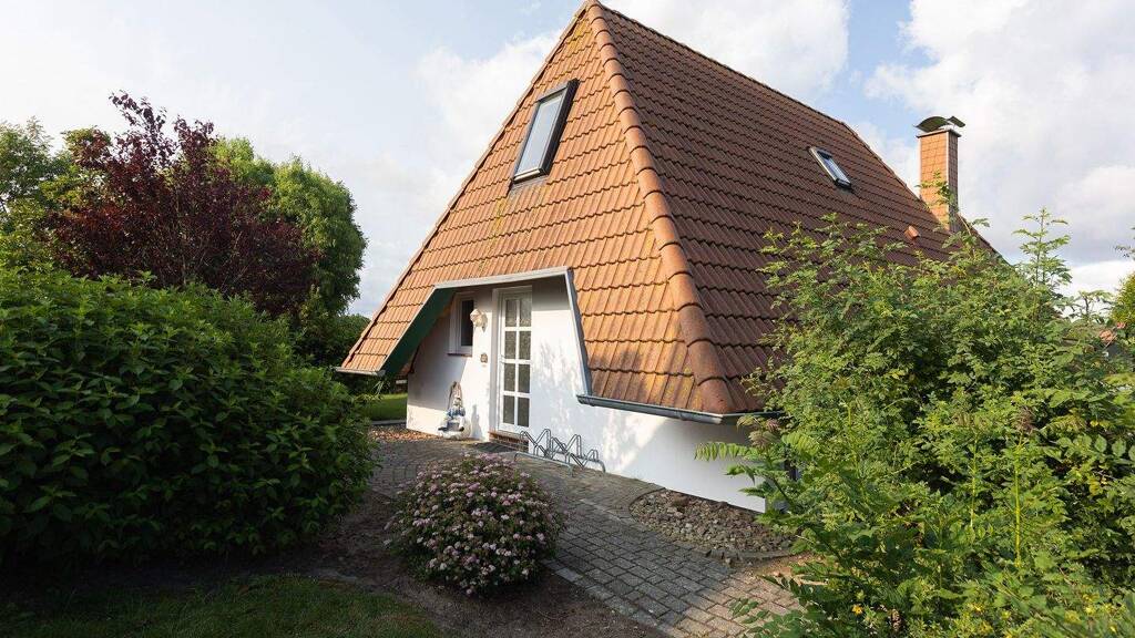 Haus zum Kauf 235.000 € 4 Zimmer 85 m² 400 m² Grundstück Mellumplate 48 Neufeld Wurster Nordseeküste 27639