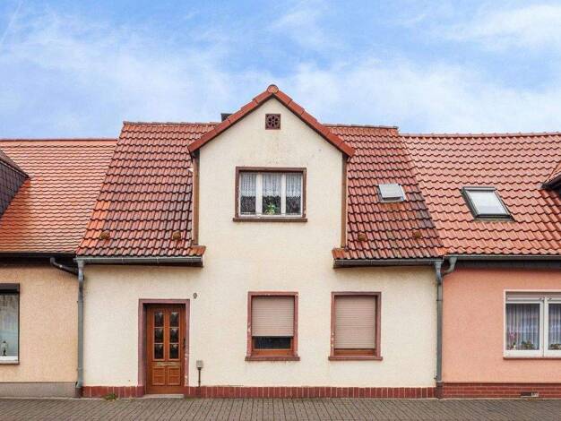 Reihenmittelhaus zum Kauf provisionsfrei 59.000 € 7 Zimmer 87 m² 145 m² Grundstück Victor-Blüthgen-Straße Zörbig 06780