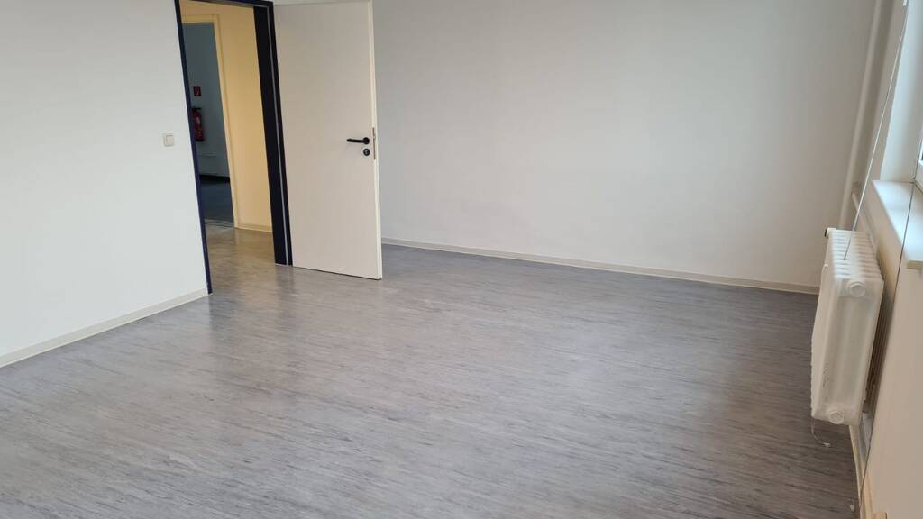 Bürofläche zur Miete provisionsfrei 5 Zimmer 300 m² Bürofläche teilbar ab 80 m² Hohenwinden Erfurt 99086