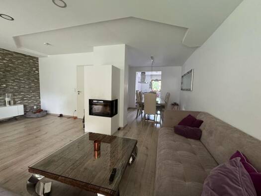 Reihenhaus zur Miete 1.750 € 5 Zimmer 143 m² 174 m² Grundstück frei ab sofort Karl-Fischer-Straße 9 Röthenbach Röthenbach an der Pegnitz 90552