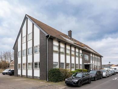 Wohn- und Geschäftshaus zum Kauf als Kapitalanlage geeignet 2.180.000 € 7 Zimmer 1.562 m² 1.477 m² Grundstück Düsseldorf 40470