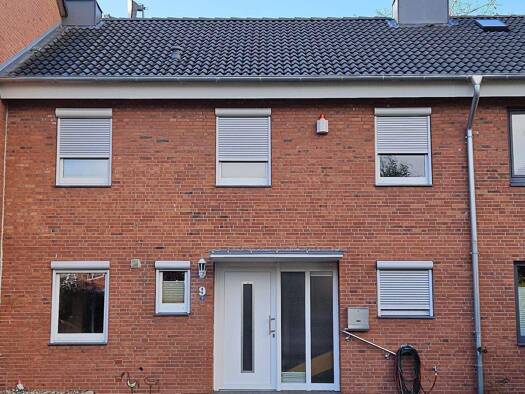 Reihenmittelhaus zum Kauf 279.000 € 5 Zimmer 130 m² 291 m² Grundstück frei ab sofort Rendsburg 24768