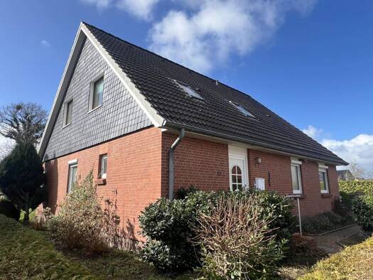 Einfamilienhaus zum Kauf 295.000 € 7 Zimmer 161,5 m² 932 m² Grundstück Schillsdorf 24637