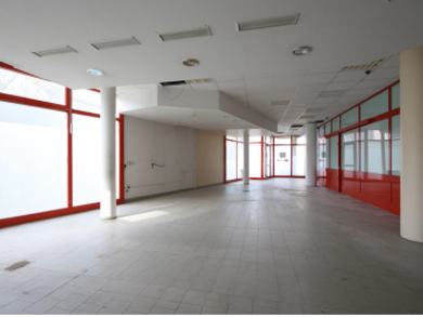 Laden zur Miete 1.110 m² Verkaufsfläche teilbar von 1.110 m² bis 1.110 m² Wesertor Kassel 34125