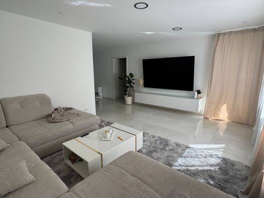 Wohnung zur Miete 1.450 € 3 Zimmer 86 m² Geschoss EG/2 frei ab 01.11.2026 Hanau Hanau 63454