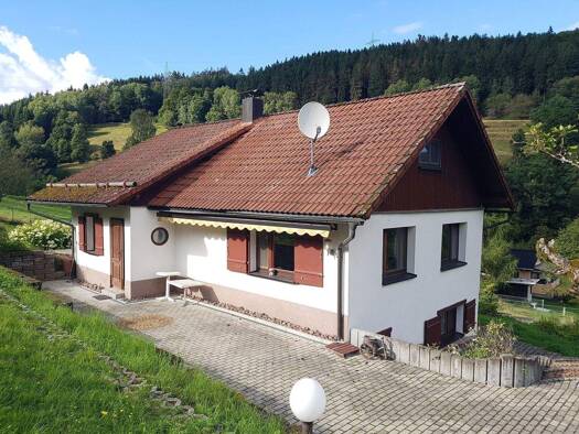 Einfamilienhaus zum Kauf provisionsfrei 135.000 € 4,5 Zimmer 110 m² 1.242 m² Grundstück Büchelbachsleite Schönbrunn Schleusegrund 98667