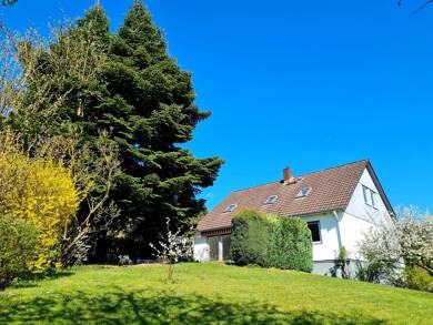 Haus zum Kauf 358.000 € 7 Zimmer 193 m² 915 m² Grundstück Ost Hameln 31787