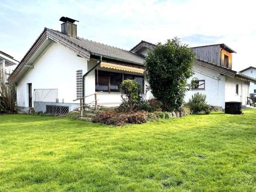 Einfamilienhaus zum Kauf 948.000 € 7 Zimmer 180 m² 760 m² Grundstück frei ab sofort Rosenheim 83022