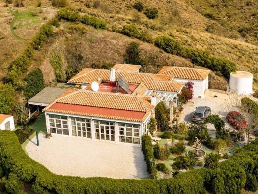 Villa zum Kauf 345.000 € 4 Zimmer 250 m² 5.133 m² Grundstück Canillas de Aceituno 29716