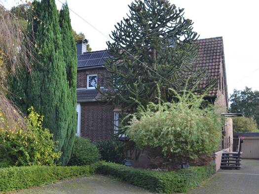 Doppelhaushälfte zum Kauf 249.000 € 5,5 Zimmer 97 m² 774 m² Grundstück Feldmark Dorsten 46282