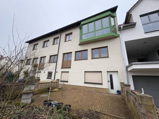 Mehrfamilienhaus zum Kauf 289.000 € 7 Zimmer 150 m² 535 m² Grundstück Bergrheinfeld 97493