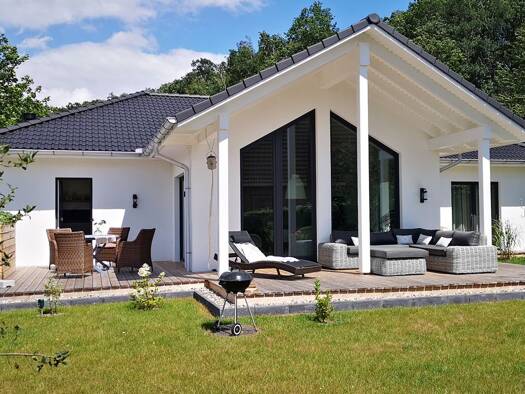 Bungalow zum Kauf 440.550 € 4 Zimmer 145,4 m² 650 m² Grundstück Großkayna Braunsbedra 06242