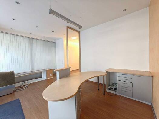 Kiosk zur Miete 8,50 € 4 Zimmer 77,8 m² Verkaufsfläche Mittelstadt Mitte 58095