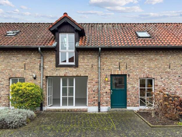 Maisonette zum Kauf 330.000 € 2 Zimmer 81,6 m² Zündorf Köln 51143