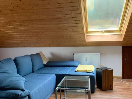 Wohnung zur Miete 330 € 1 Zimmer 30 m² Dachgeschoss, 2. Geschoss Hofgarten Wertheim 97877