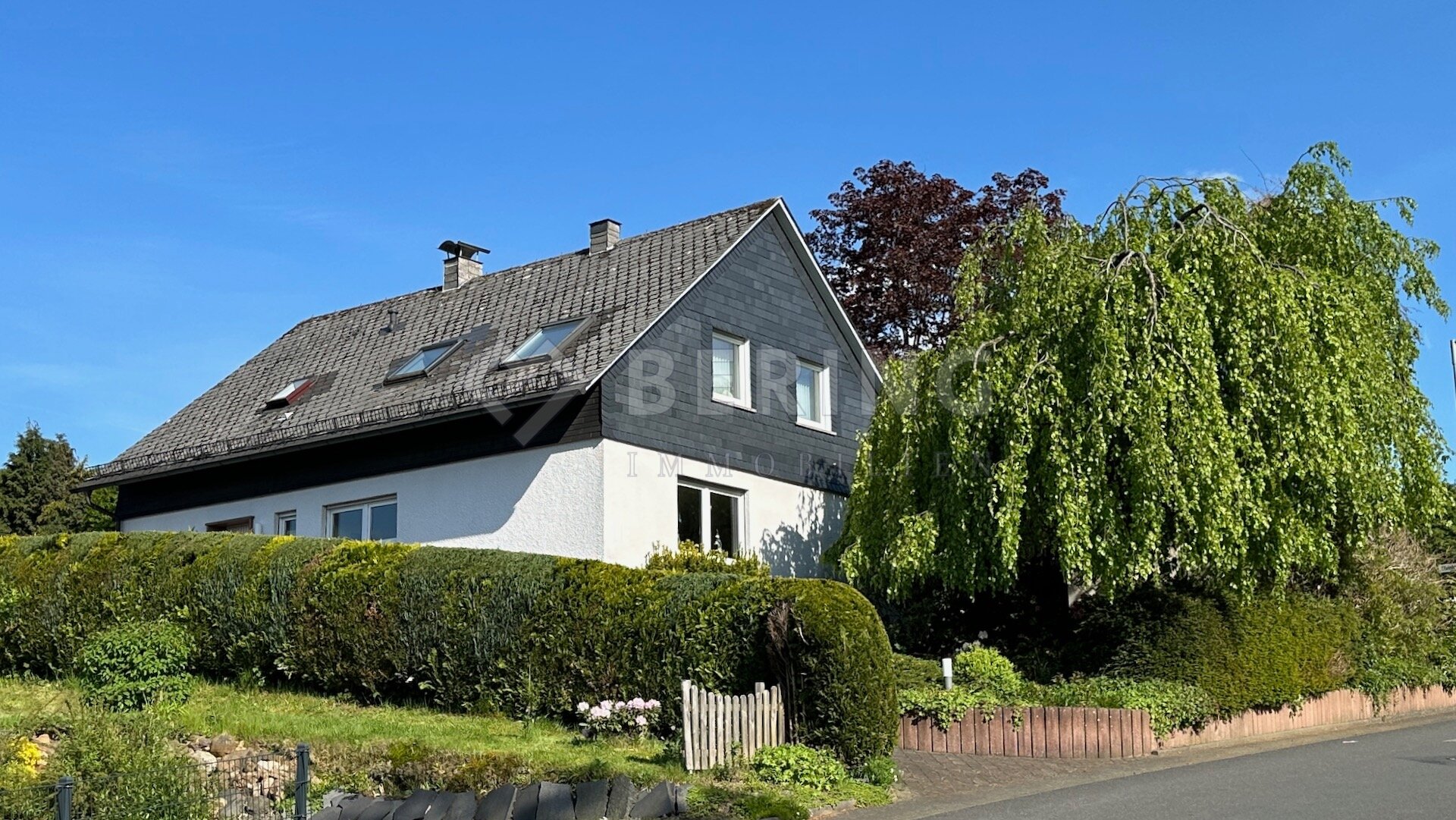 Einfamilienhaus zum Kauf 425.000 € 5 Zimmer 148,8 m²<br/>Wohnfläche 1.002 m²<br/>Grundstück Burbach Burbach 57299