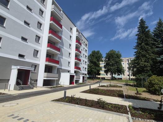 Wohnung zur Miete 287 € 2 Zimmer 38,2 m² Sallauminer Straße 52 Lugau Lugau/Erzgebirge 09385