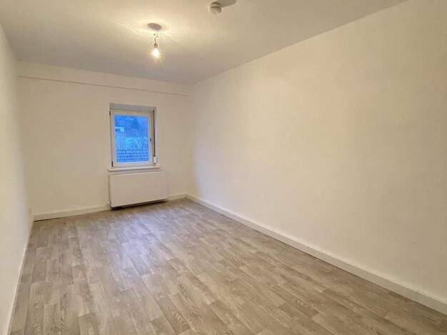 Wohnung zur Miete 1.090 € 3 Zimmer 80 m² 2. Geschoss Schöllbronner Straße Ettlingen 76275