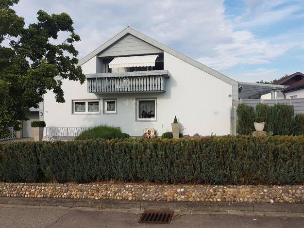 Wohnung zur Miete 980 € 4 Zimmer 82 m² 1. Geschoss frei ab 01.12.2026 Neckartenzlingen 72654