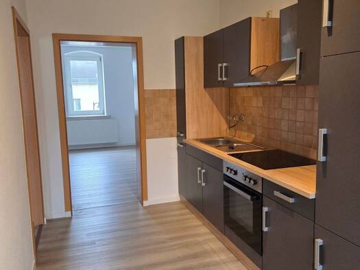 Wohnung zur Miete 330 € 3 Zimmer 60 m² 1. Geschoss frei ab sofort Karl- Marx-Str. 25 Ostrau 04749