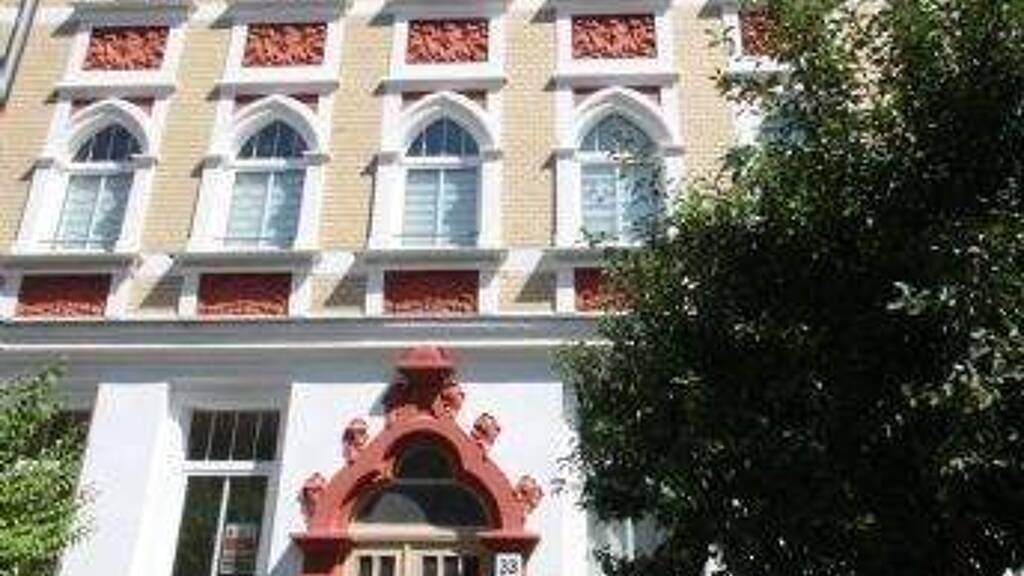 Wohnung zur Miete 610 € 4 Zimmer 101,3 m² Kasernenstraße 33 Westend Plauen 08523