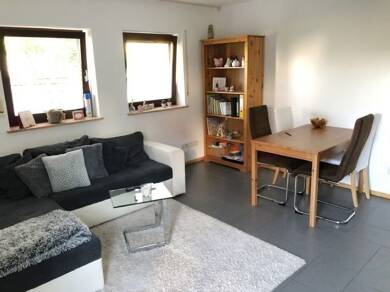 Wohnung zur Miete 545 € 2 Zimmer 60 m² frei ab 01.08.2025 Erlabrunn 97250