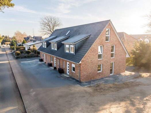 Reihenmittelhaus zum Kauf - Erstbezug 499.000 € 4 Zimmer 111 m² frei ab sofort Tannenallee 48 a Harksheide Norderstedt 22844