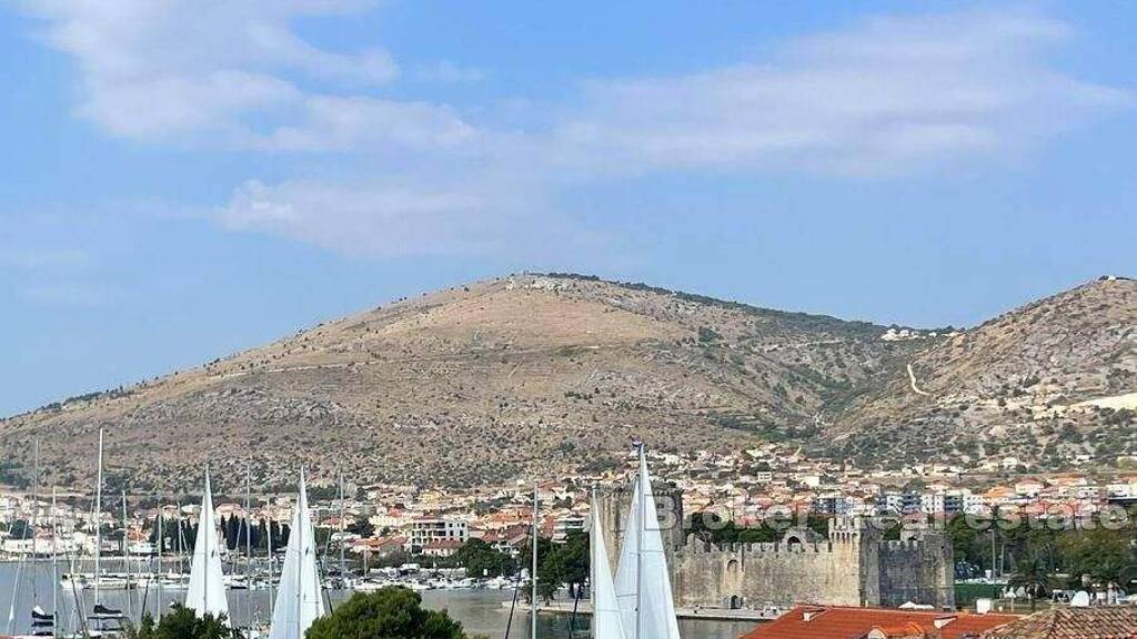 Haus zum Kauf 720.000 € 6 Zimmer 215 m² Trogir