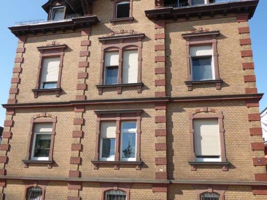 Wohnung zur Miete 1.150 € 4 Zimmer 91 m² Dachgeschoss, 2. Geschoss frei ab 01.11.2025 Bahnstraße 21 Friedrichsdorf Friedrichsdorf 61381