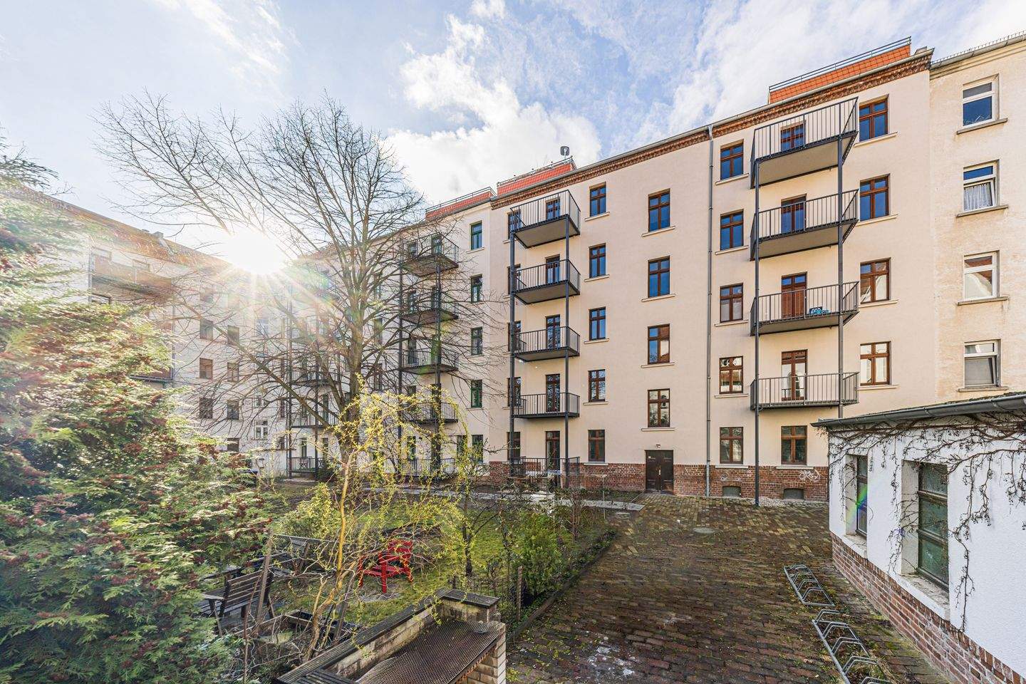 Property thumbnail 7