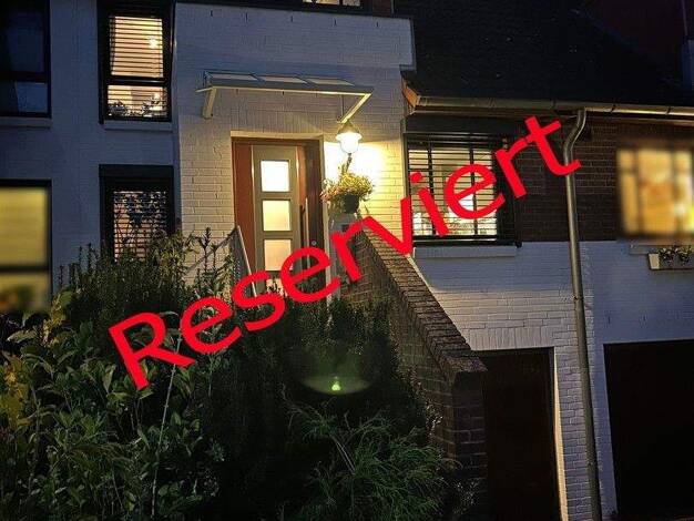 Reihenmittelhaus zum Kauf provisionsfrei 484.000 € 4 Zimmer 102 m² 185 m² Grundstück frei ab 01.04.2026 Garstedt Norderstedt 22846