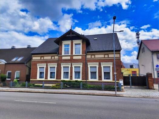 Mehrfamilienhaus zum Kauf 255.000 € 12 Zimmer 230 m² 800 m² Grundstück Osterburg 39606