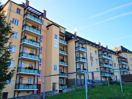 Wohnung zur Miete 410 € 3 Zimmer 66,7 m² 2. Geschoss frei ab sofort Bahnhofstraße 20 Pößneck,Stadt Pößneck 07381