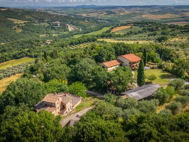 Bauernhaus zum Kauf 1.400.000 € 30 Zimmer 603 m² 326.960 m² Grundstück Castiglione d'Orcia 53023