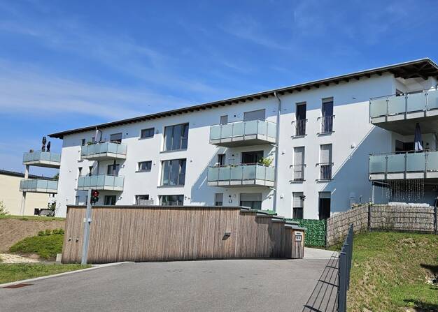 Wohnung zur Miete 950 € 3 Zimmer 81 m² Burglengenfeld Burglengenfeld 93133