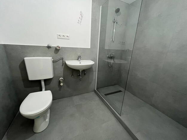 Wohnung zur Miete 670 € 2 Zimmer 60 m² EG Inratherstraße 325 Inrath/Kliedbruch Krefeld 47803