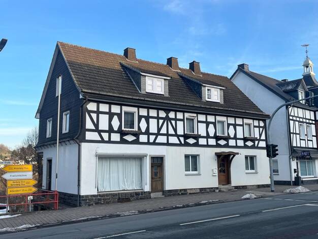 Einfamilienhaus zum Kauf 189.000 € 7 Zimmer 175 m² 327 m² Grundstück Hallenberg 59969