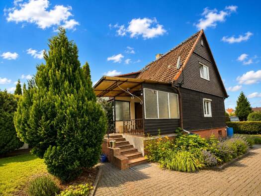 Doppelhaushälfte zum Kauf 159.000 € 3 Zimmer 85 m² 500 m² Grundstück frei ab sofort Heinrich-Heine-Str. 20 Neustrelitz 17235