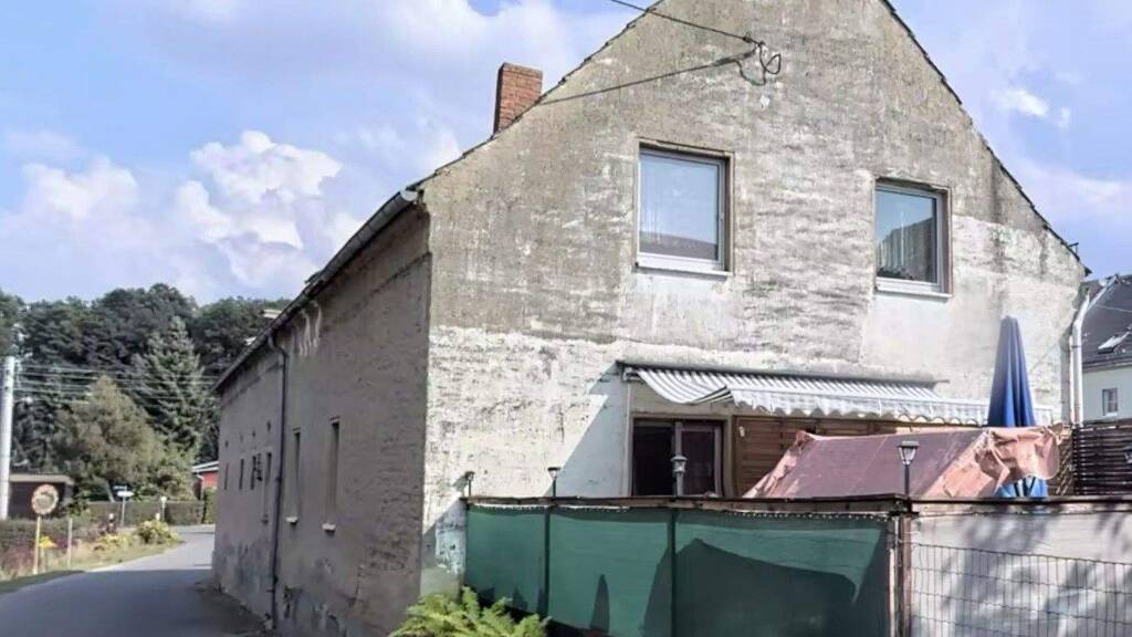 Einfamilienhaus zum Kauf provisionsfrei 30.000 € 1 Zimmer 235 m² 1.068 m² Grundstück Baderitz Jahnatal 04749