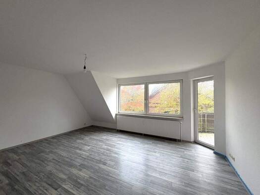 Wohnung zur Miete 659 € 3 Zimmer 81 m² 1. Geschoss Lindenstraße 11a Nesse Loxstedt 27612