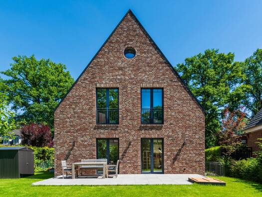 Einfamilienhaus zum Kauf 1.795.000 € 6 Zimmer 156 m² 1.103 m² Grundstück Wellingsbüttel Wandsbek 22391