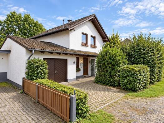 Haus zum Kauf 298.000 € 5 Zimmer 103,4 m² 665 m² Grundstück frei ab 01.12.2026 Wilberhofen Windeck 51570
