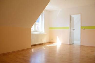 Wohnung zur Miete 495 € 3 Zimmer 75 m² 2. Geschoss Köthen Köthen 06366