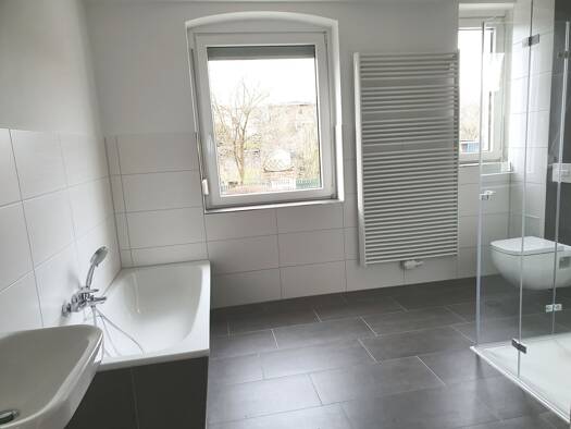 Wohnung zur Miete 438 € 2 Zimmer 62,5 m² EG frei ab sofort Dr.-M.-Luther-Straße 6 Schönebeck Schönebeck (Elbe) 39218
