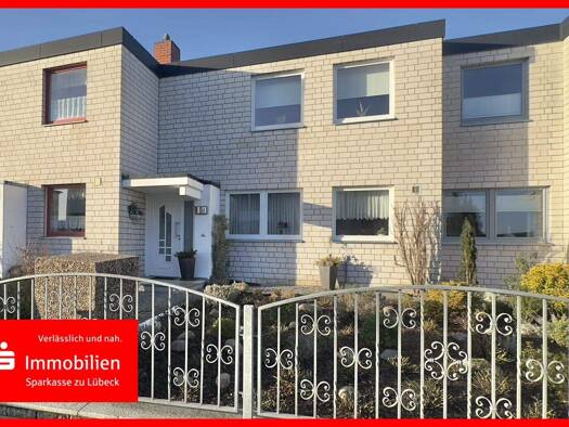 Reihenmittelhaus zum Kauf 298.000 € 4 Zimmer 111 m² 191 m² Grundstück Kücknitz Lübeck 23569