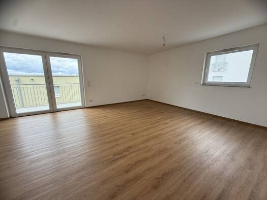 Wohnung zur Miete 650 € 2 Zimmer 61,9 m² Homburg Homburg 66424
